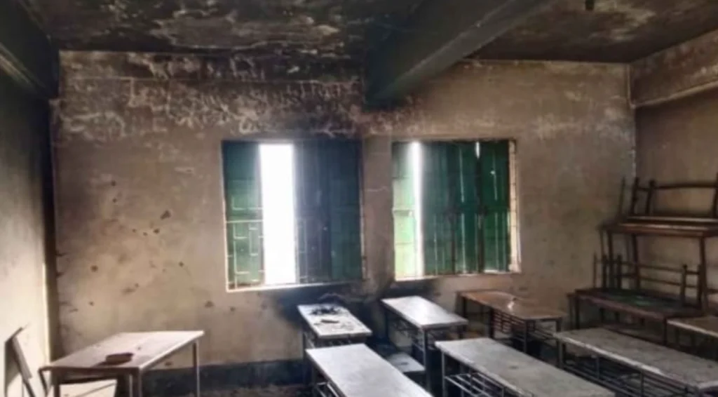 নেত্রকোনায় নির্বাচনী সহিংসতা: চার ভোটকেন্দ্রসহ পাঁচ শিক্ষাপ্রতিষ্ঠানে অগ্নিসংযোগ