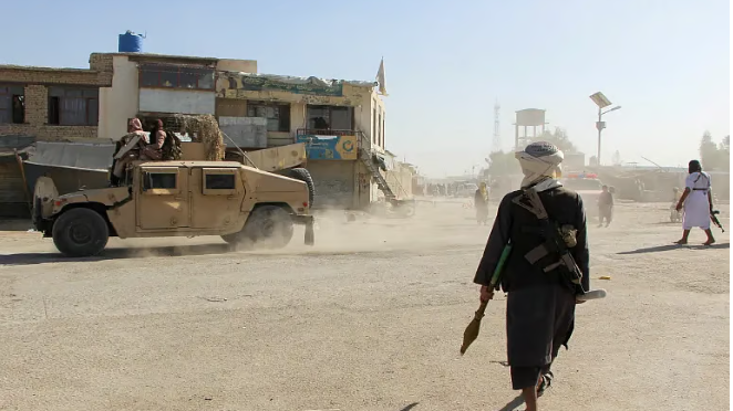 আফগানিস্তানের বিরুদ্ধে ঘোষণা পাকিস্তানের, কাবুল–কান্দাহারে বিমান হামলা